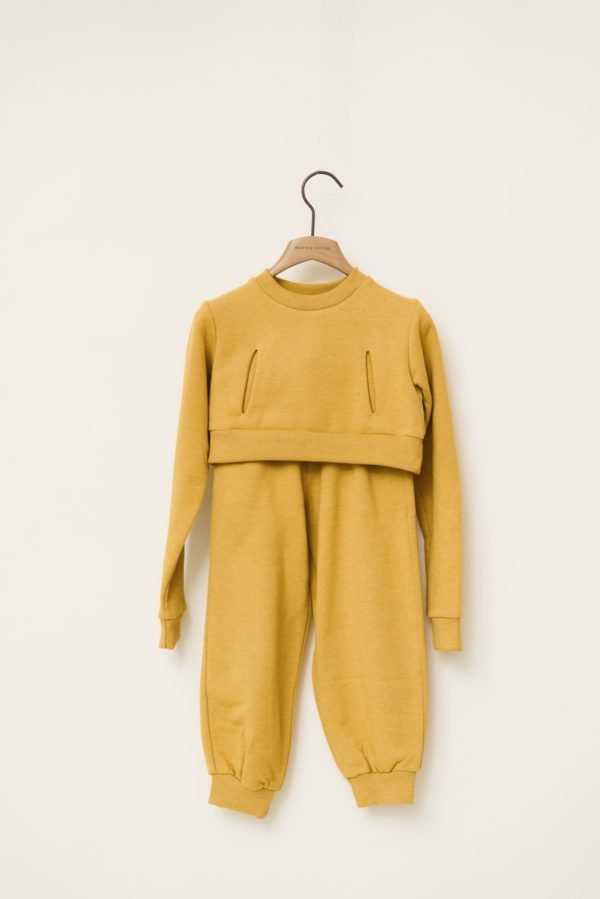 Basic Set Sweatshirt and Pants in Yellow